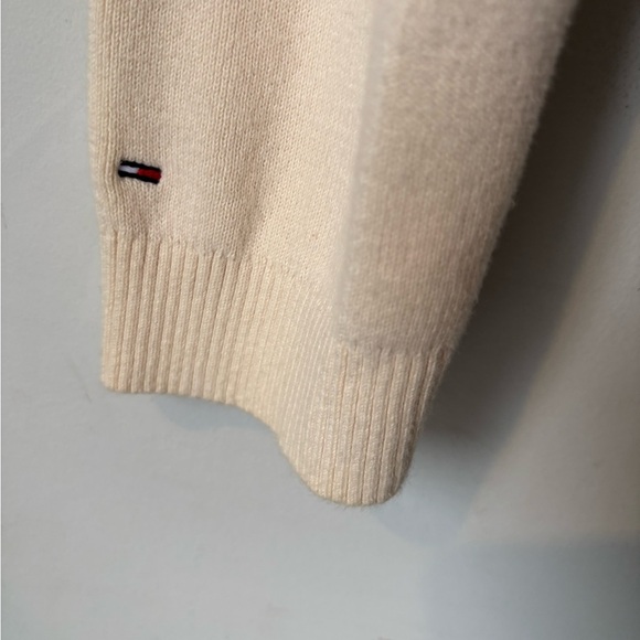Tommy Hilfiger cream button up cardigan size Medium with Tommy print - Picture 3 of 4